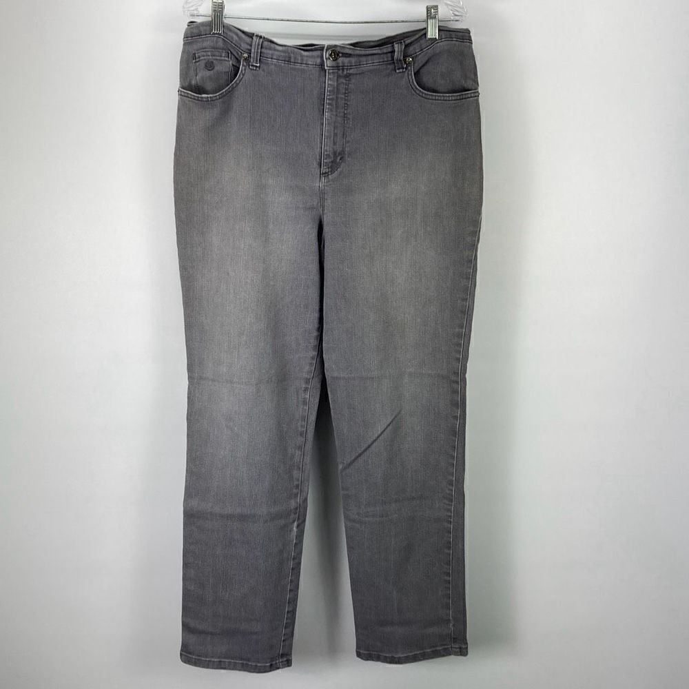 Gloria Vanderbilt Amanda Jeans Denim women’s size 16 ￼